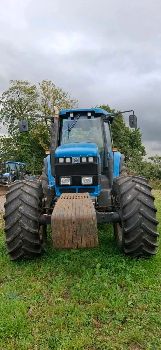 Ford 8770 - Image 1