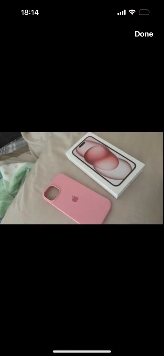 iPhone 15 - Image 1