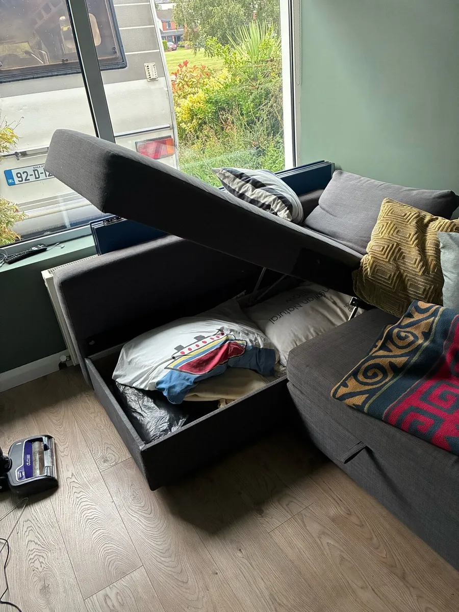 Couch - Image 3