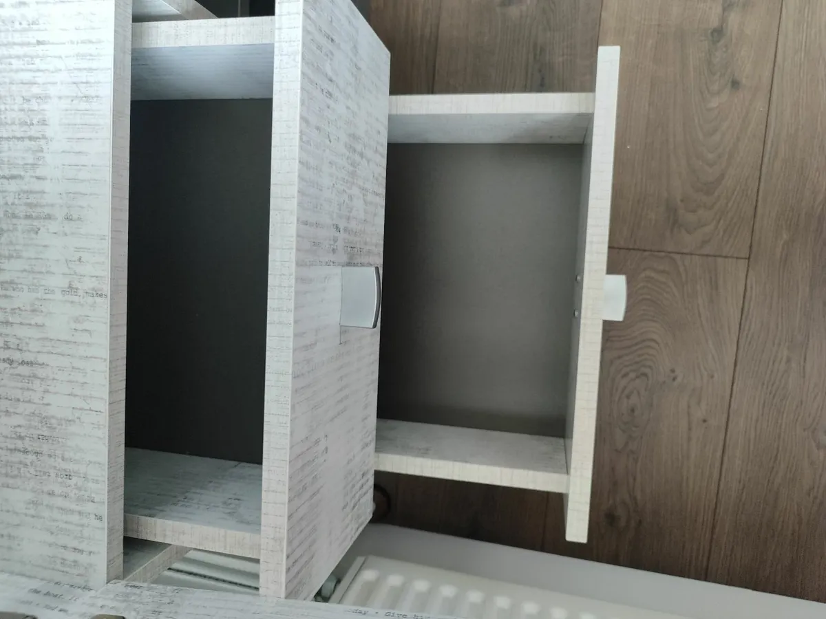 Desk table & Chair - Image 2