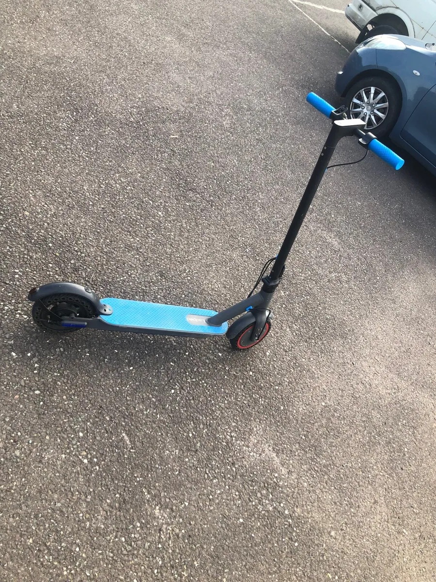 E scooter - Image 1
