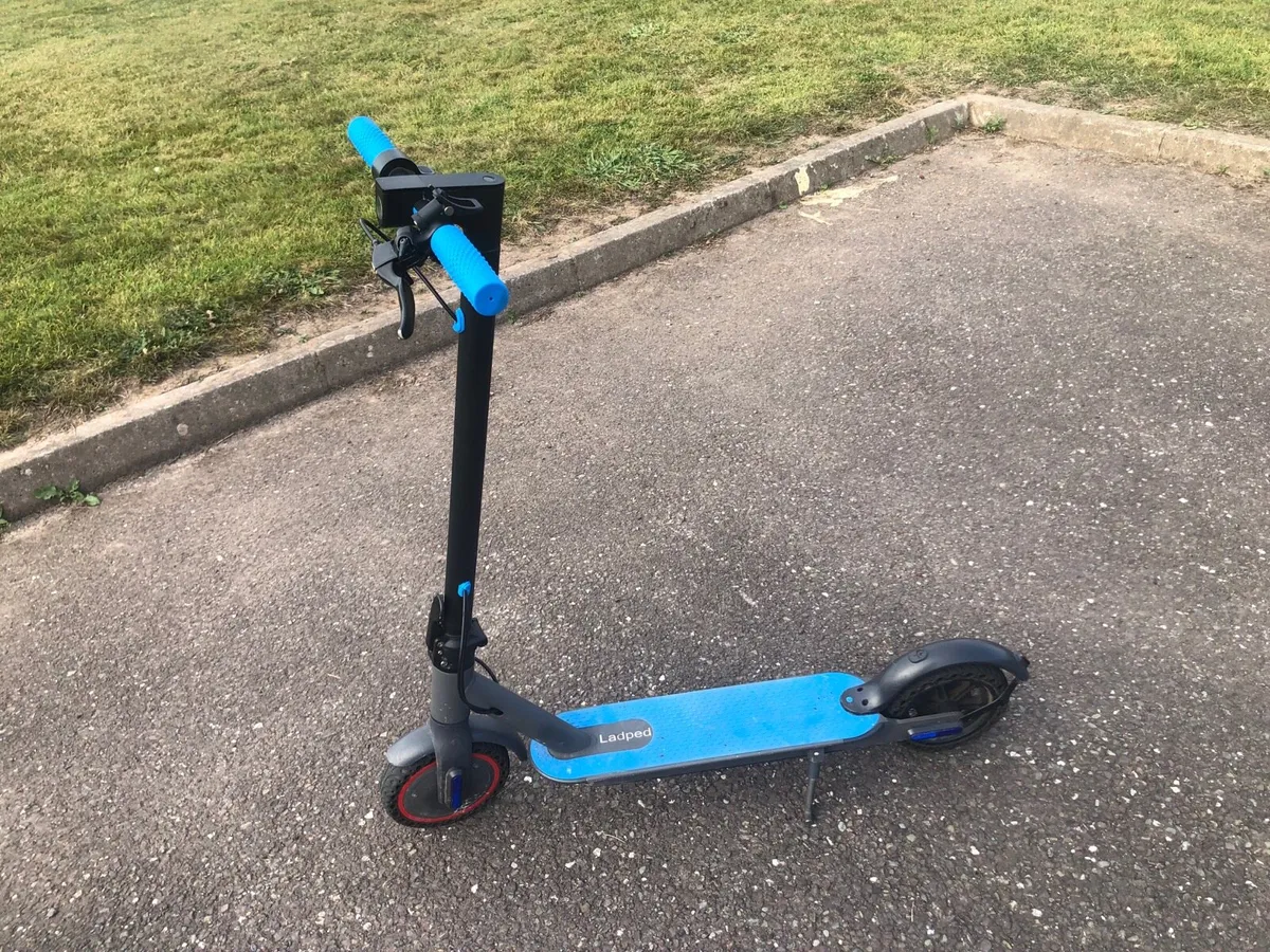 E scooter - Image 2