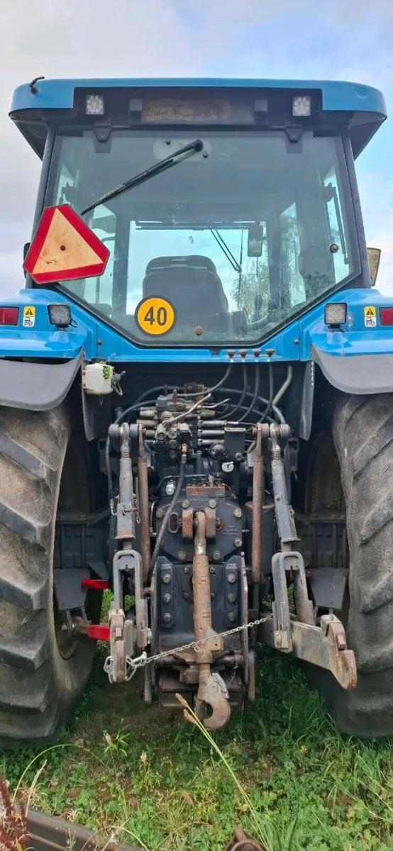Ford 8770 - Image 3