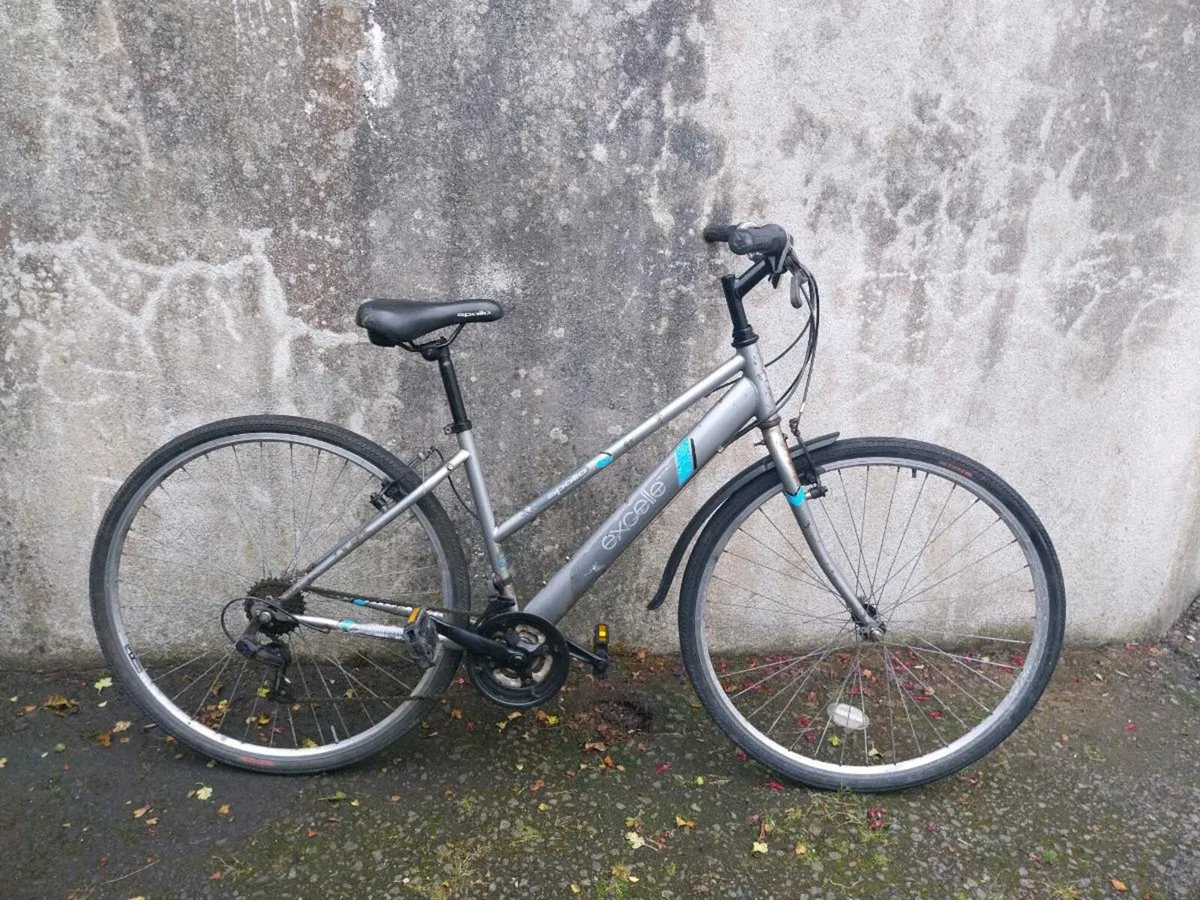 Women's mountain bike - Image 1