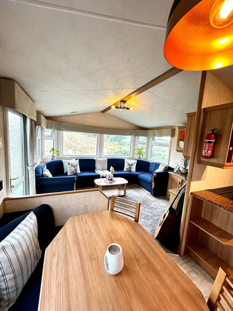 Mobile home - Image 1