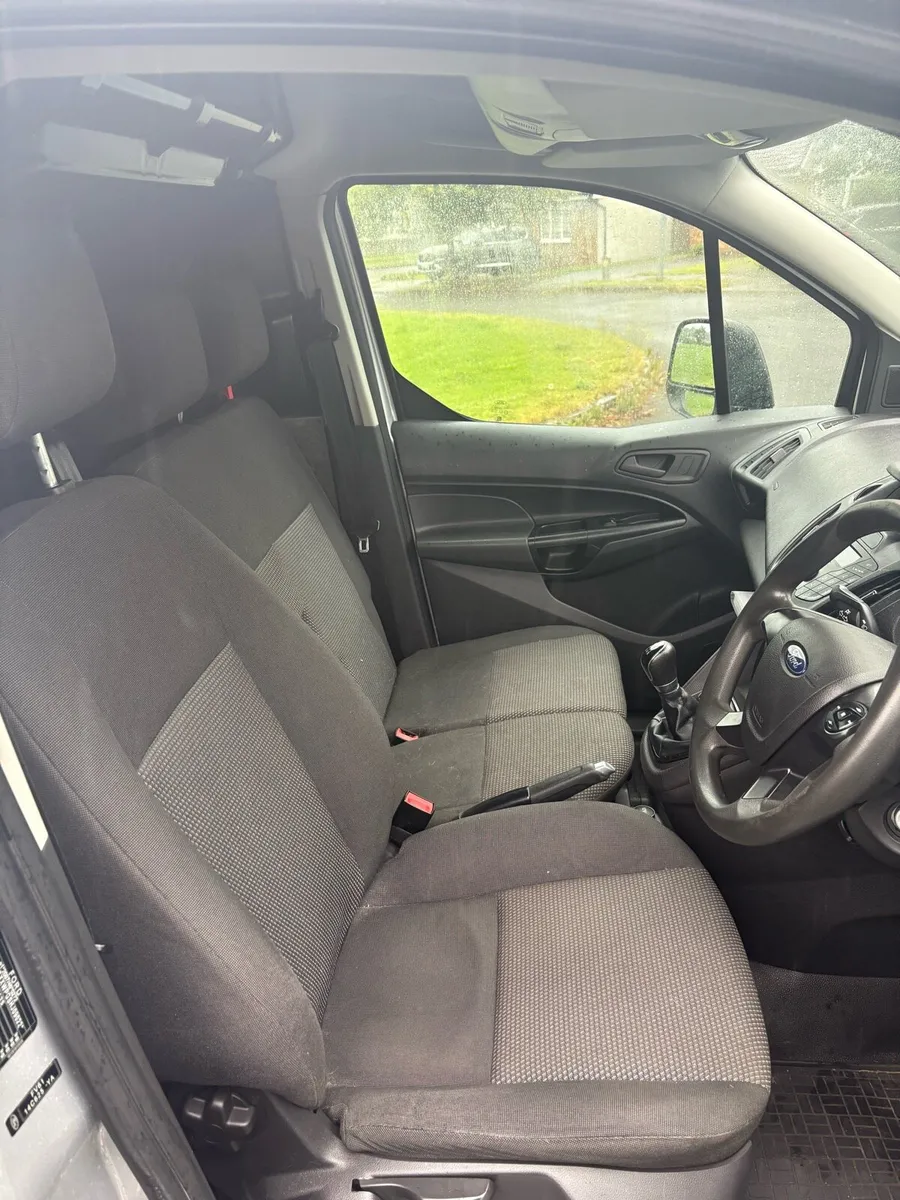Ford Transit Connect - Image 3