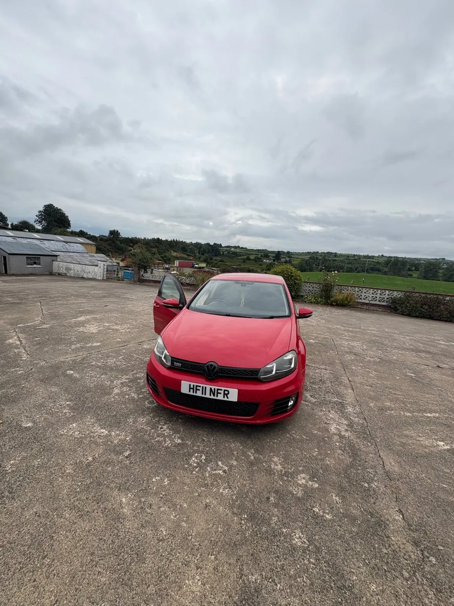 Volkswagen Golf 2011 - Image 4