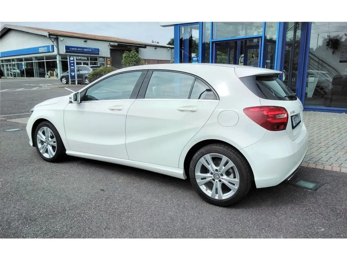 Mercedes-Benz A-Class A 180 Urban 5DR - Image 4