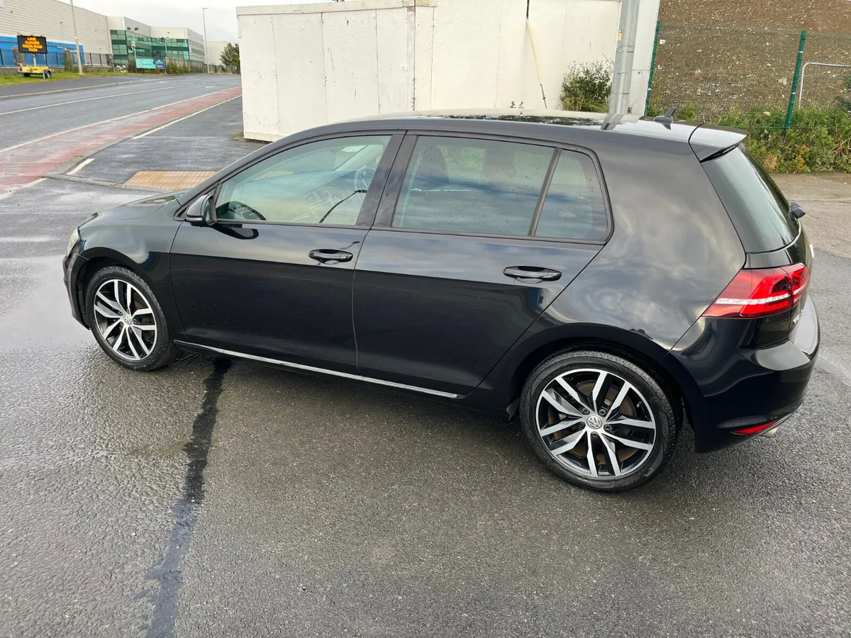 VOLKSWAGEN GOLF 2017, 1.4 TSI AUTO HIGHLINE - Image 4