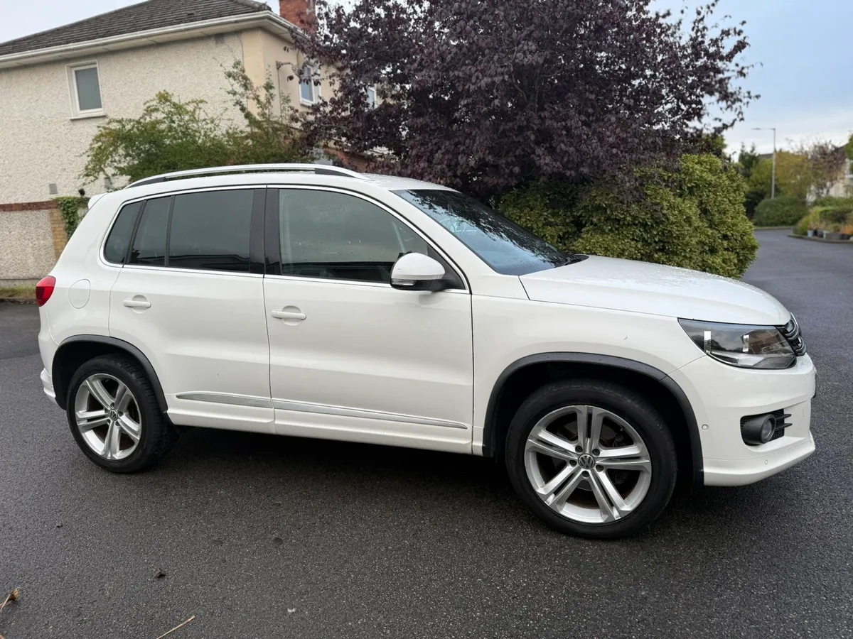 VW TIGUAN R-LINE ** 2.0TDI** - Image 2