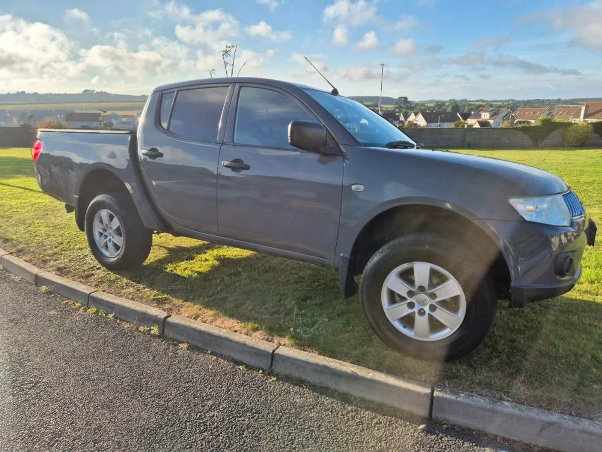 Mitsubishi l200 - Image 1
