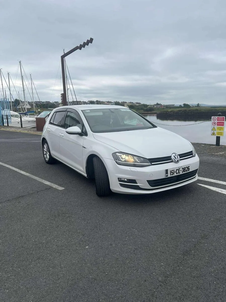 Vw golf lounge - Image 1