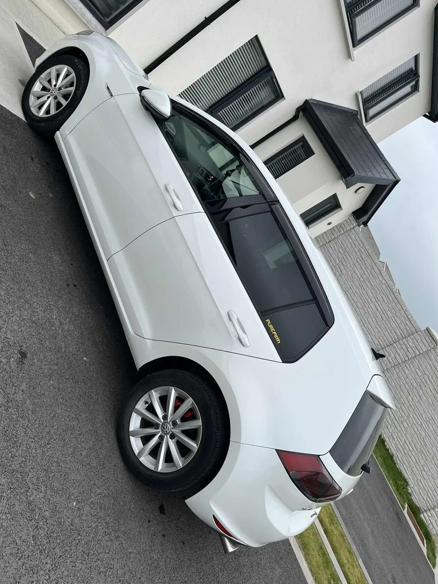 Vw golf lounge - Image 2