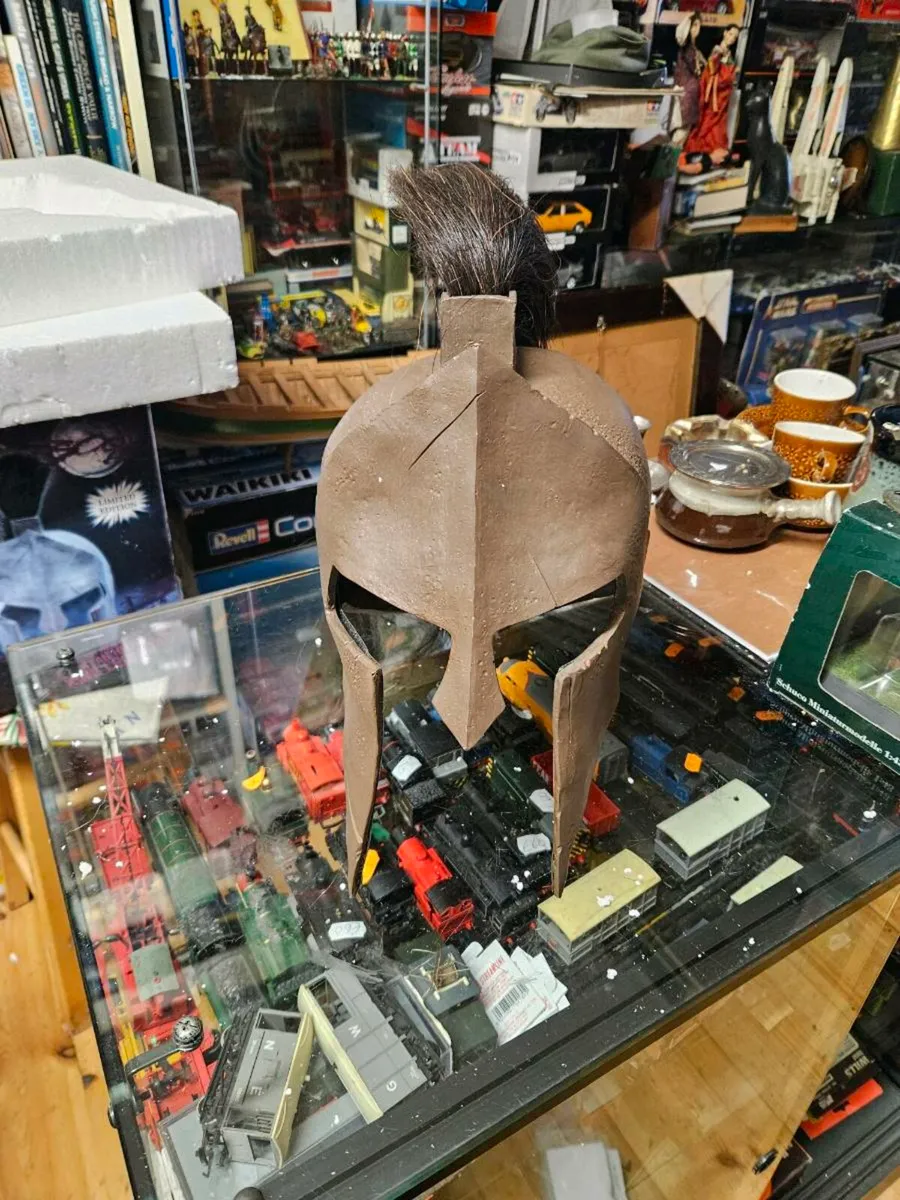 Neca King Leonadis Helmet - Image 3