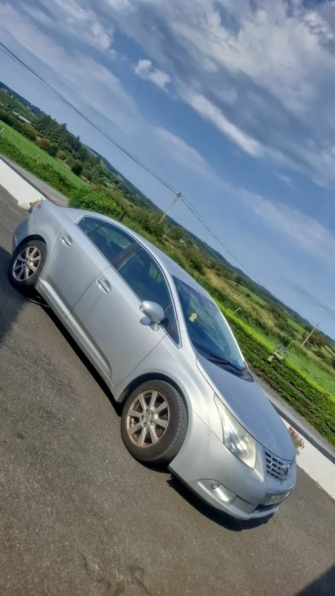 Toyota Avensis 2009 - Image 1