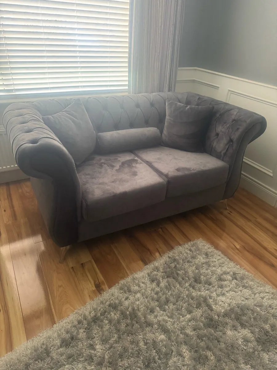 Chesterfield 2-3 - Image 4