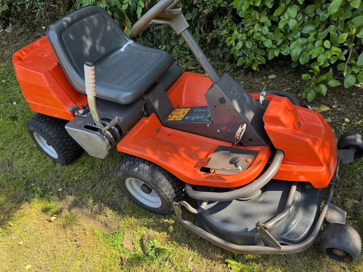 Ride on Lawnmower - Image 4