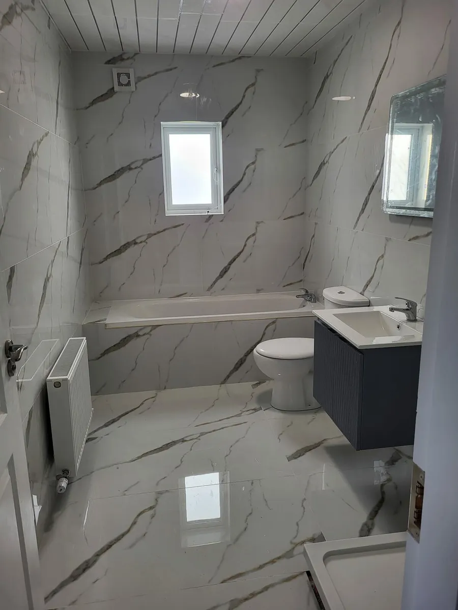 Tiler available - Image 1