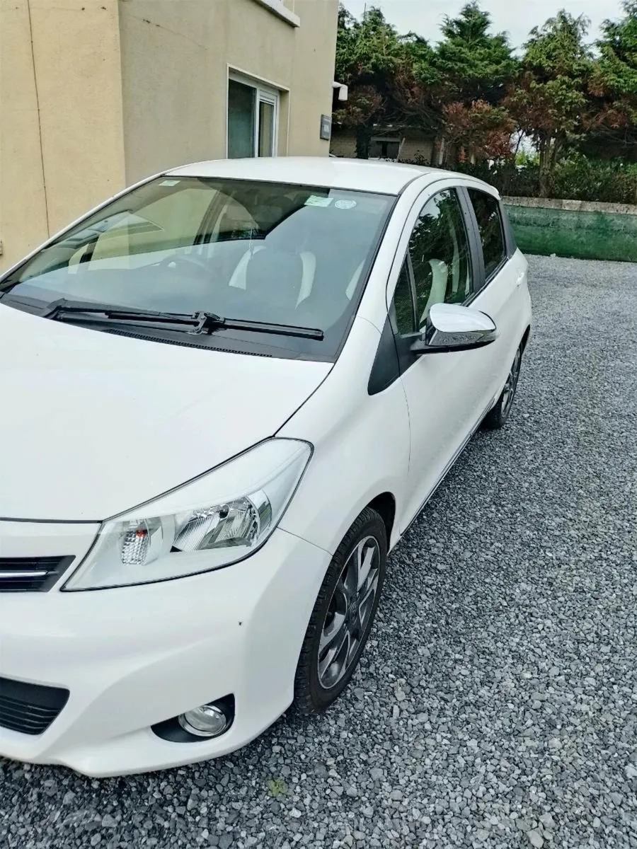 Motor car - Image 3
