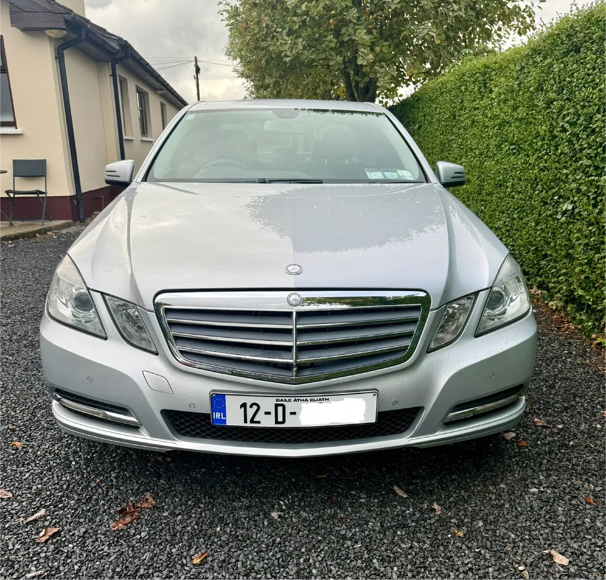Mercedes-Benz E-Class 2012 - Image 2