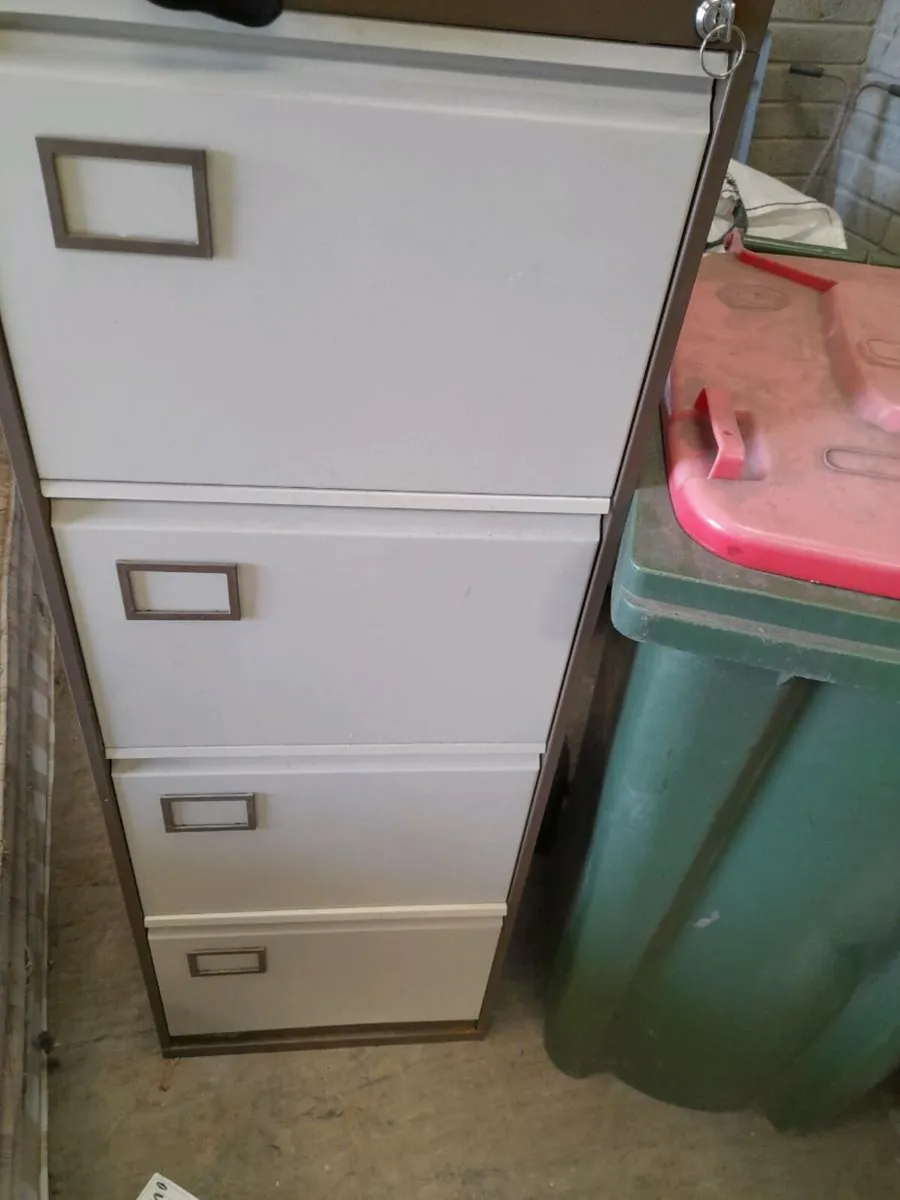 Filling Cabinet