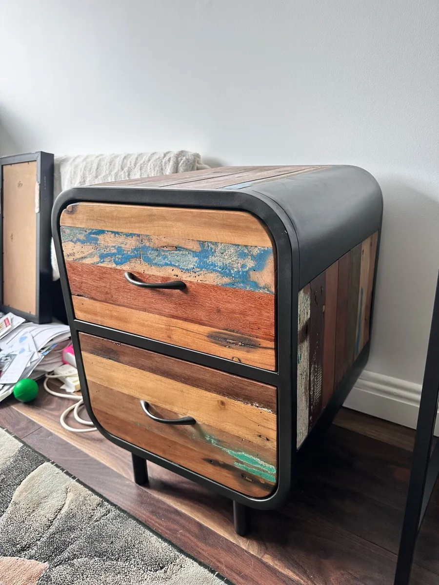 Bedside table - Image 2