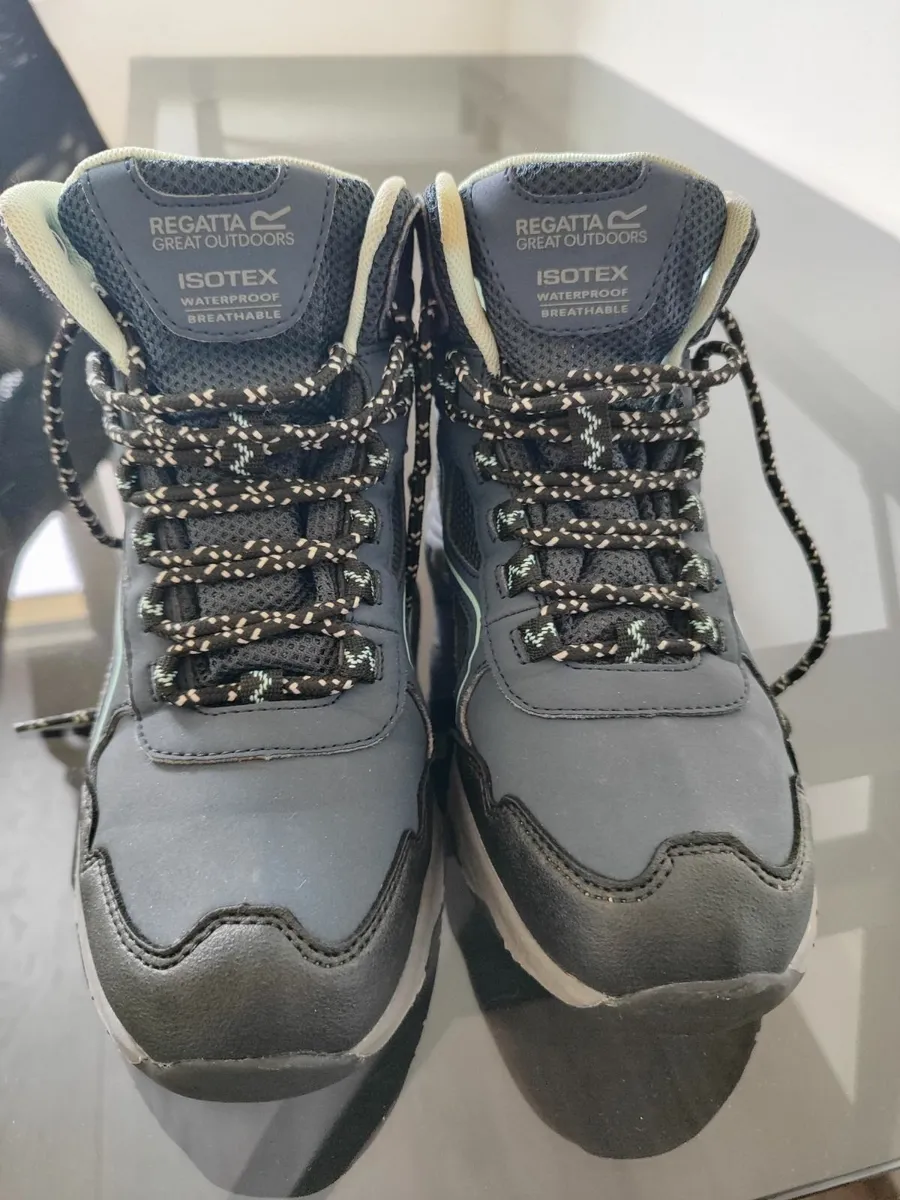 Shoes - Image 2