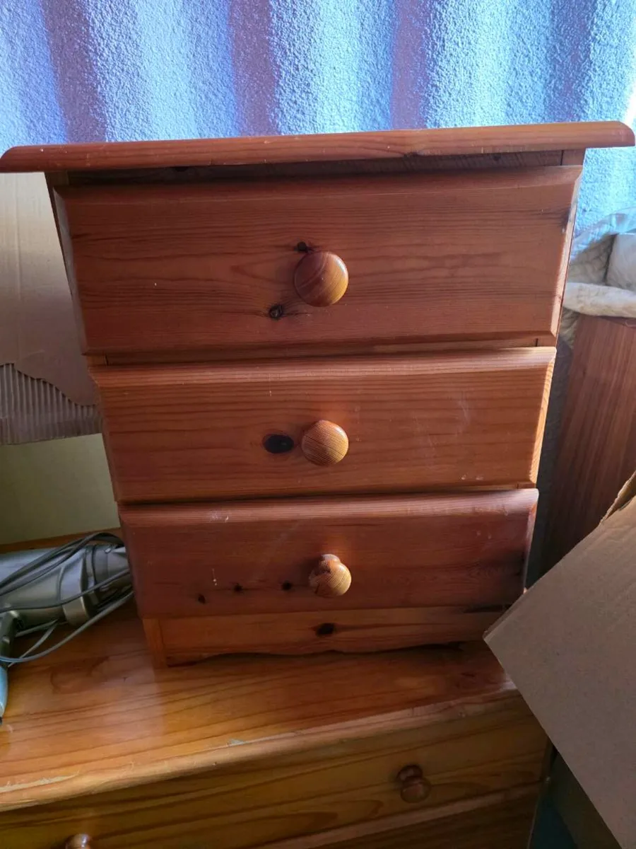 Chest and Locker - Image 1