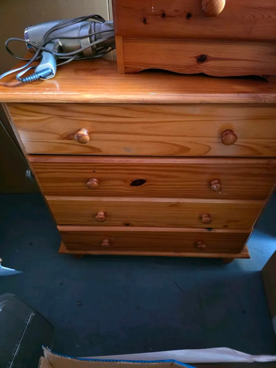 Chest and Locker - Image 2