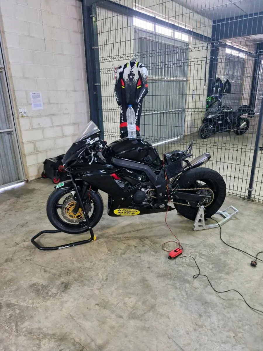 Sv650 Production twin + full spare bike - Image 3