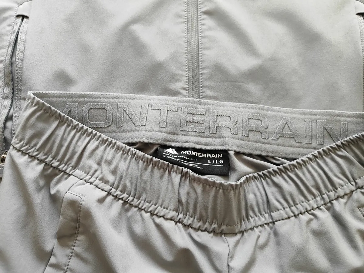 Clothes - Image 4