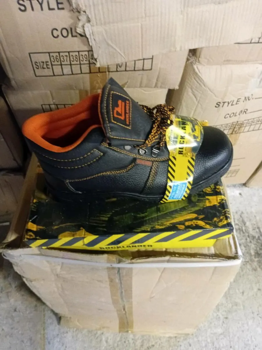 Safely work boots - Image 1