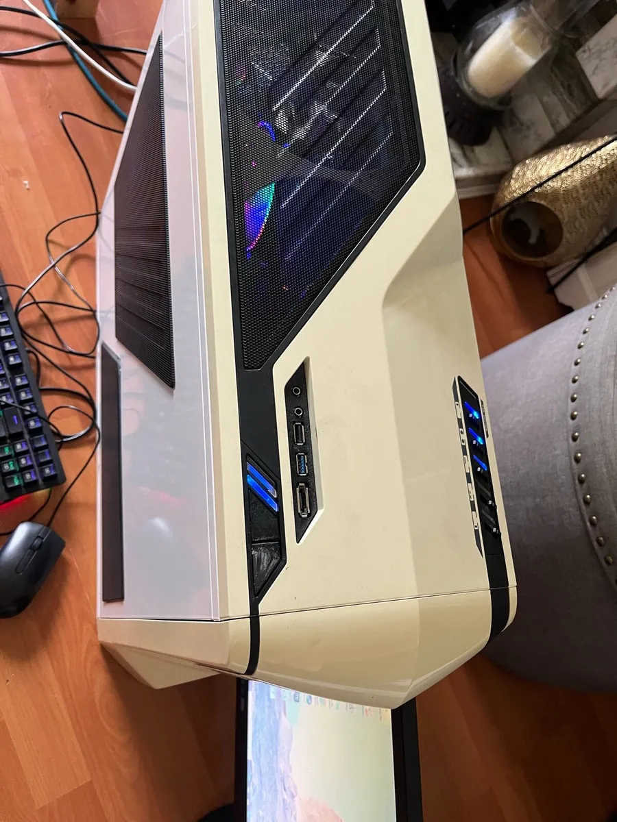 Custom gaming pc - Image 1