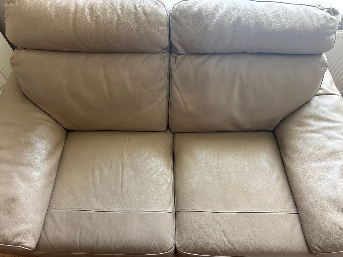 2 seater leather couch - Image 2