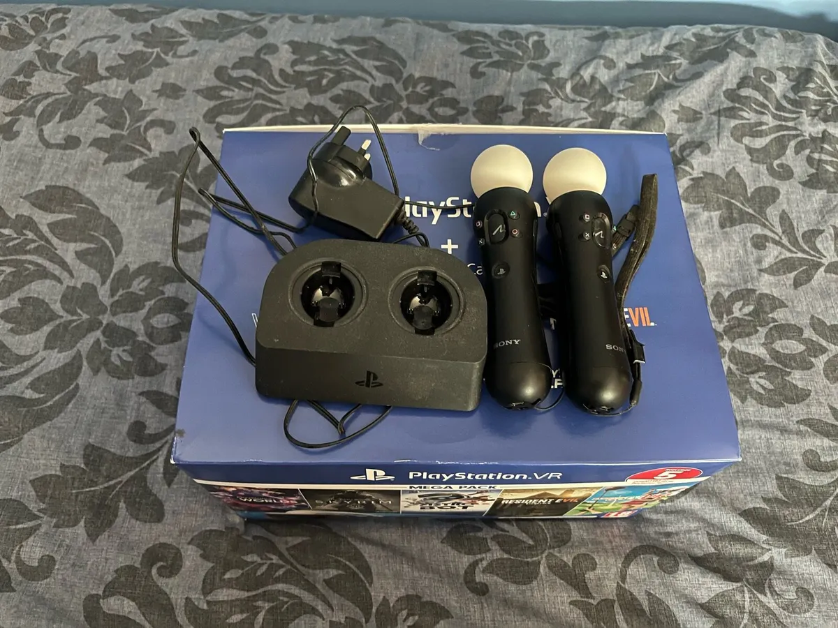 PS4 Pro + PS VR + Pulse 3D Headset Bundle - Image 2