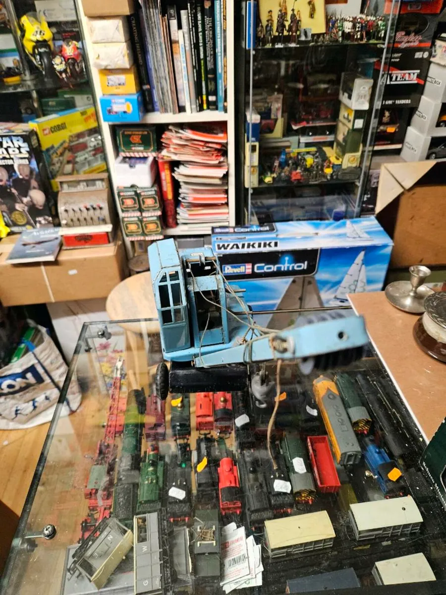 Vintage Triang Pressed Steel Crane - Image 3