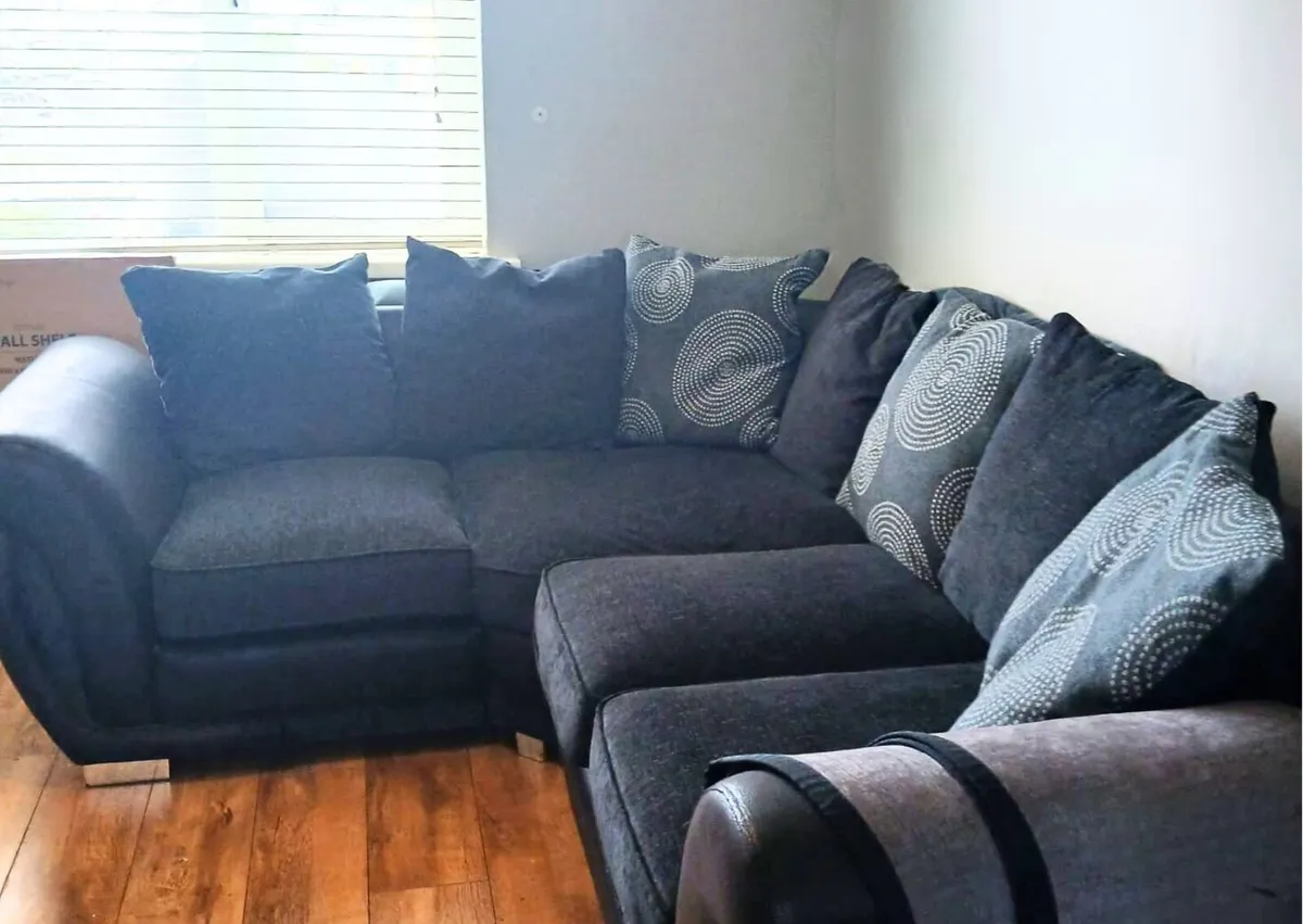L-shape sofa set - Image 1