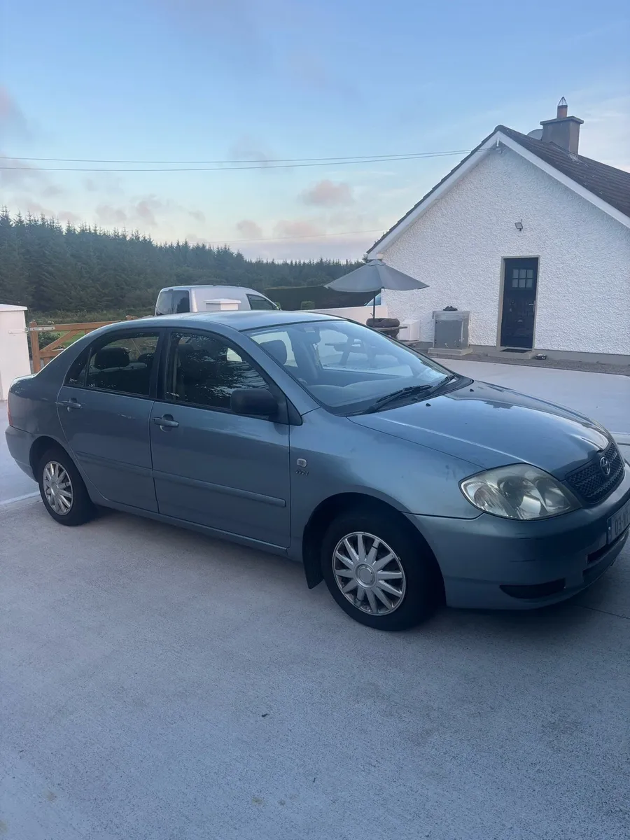 Toyota  Corolla 1.4 petrol - Image 2
