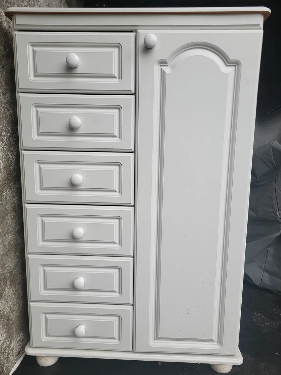 Storage cupboard - Image 2