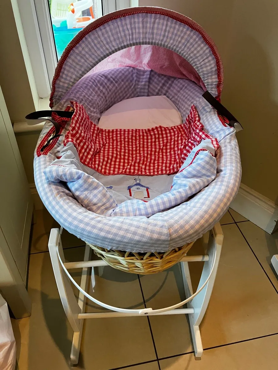 Baby Moses basket and stand, blue - Image 2