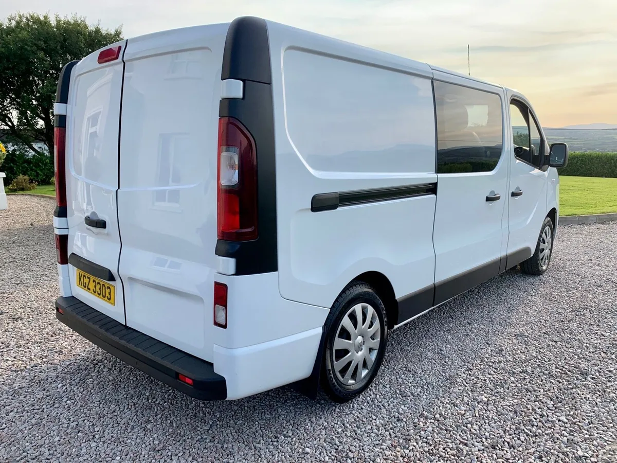 2018 Vauxhall Vivaro Crewcab - Image 4