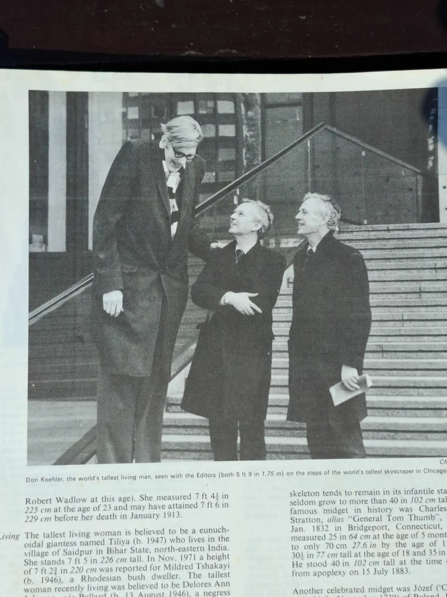 Guinness Book of Records (1974 edition) Hardback - Image 3