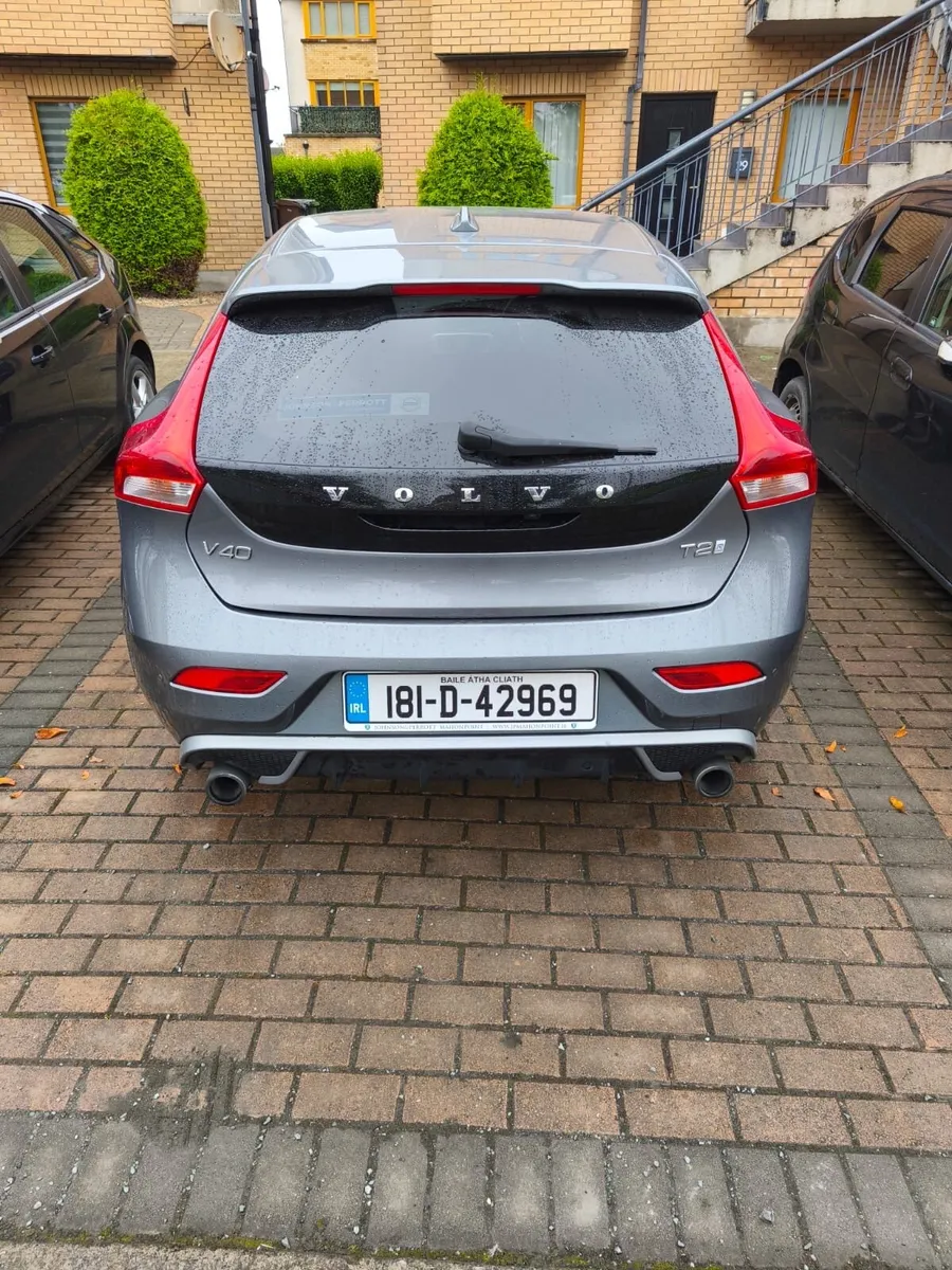 Volvo V40 R Design 2.0 Petrol - Image 3