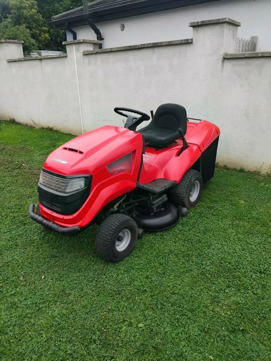 Ride on lawnmower - Image 2