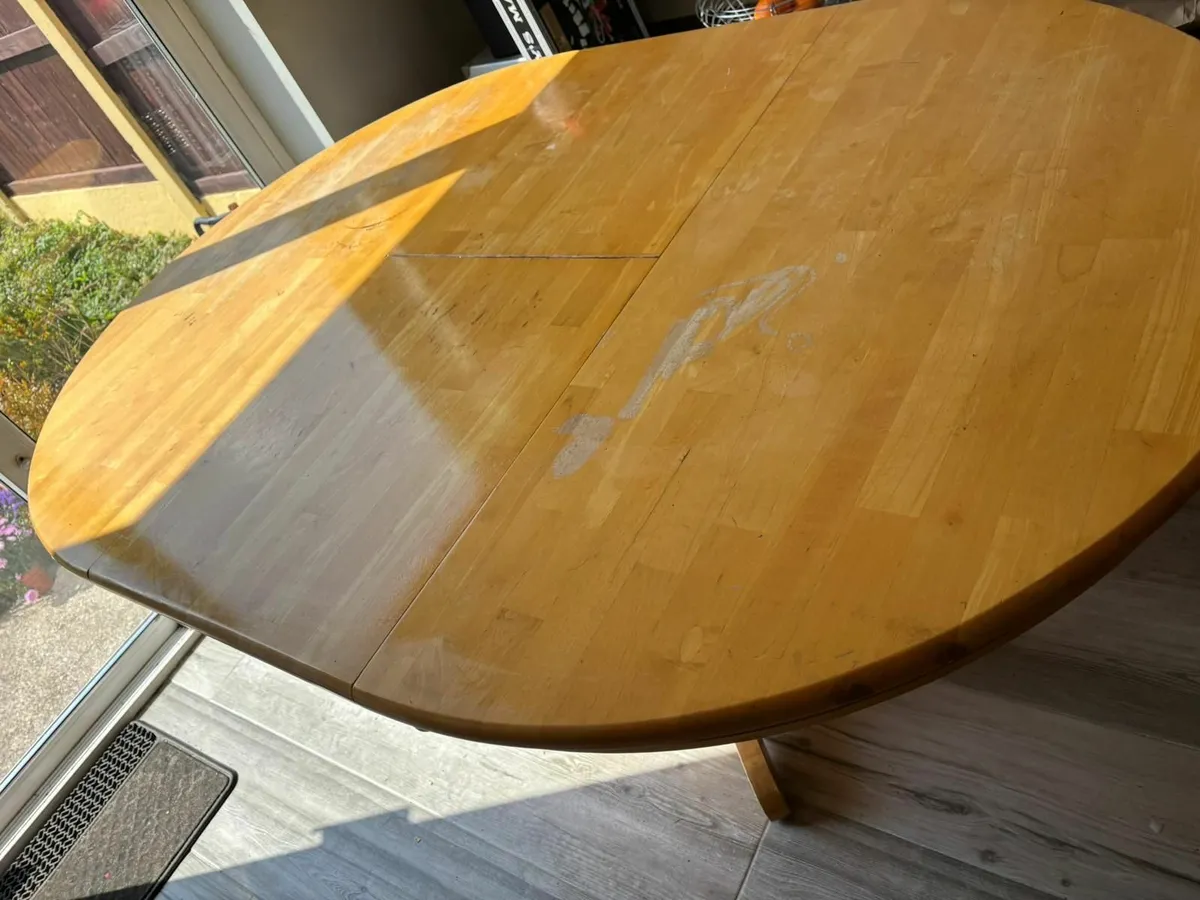 Kitchen table - Image 3