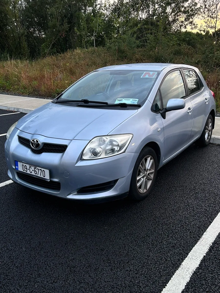 Toyota AURIS 2009 - Image 1