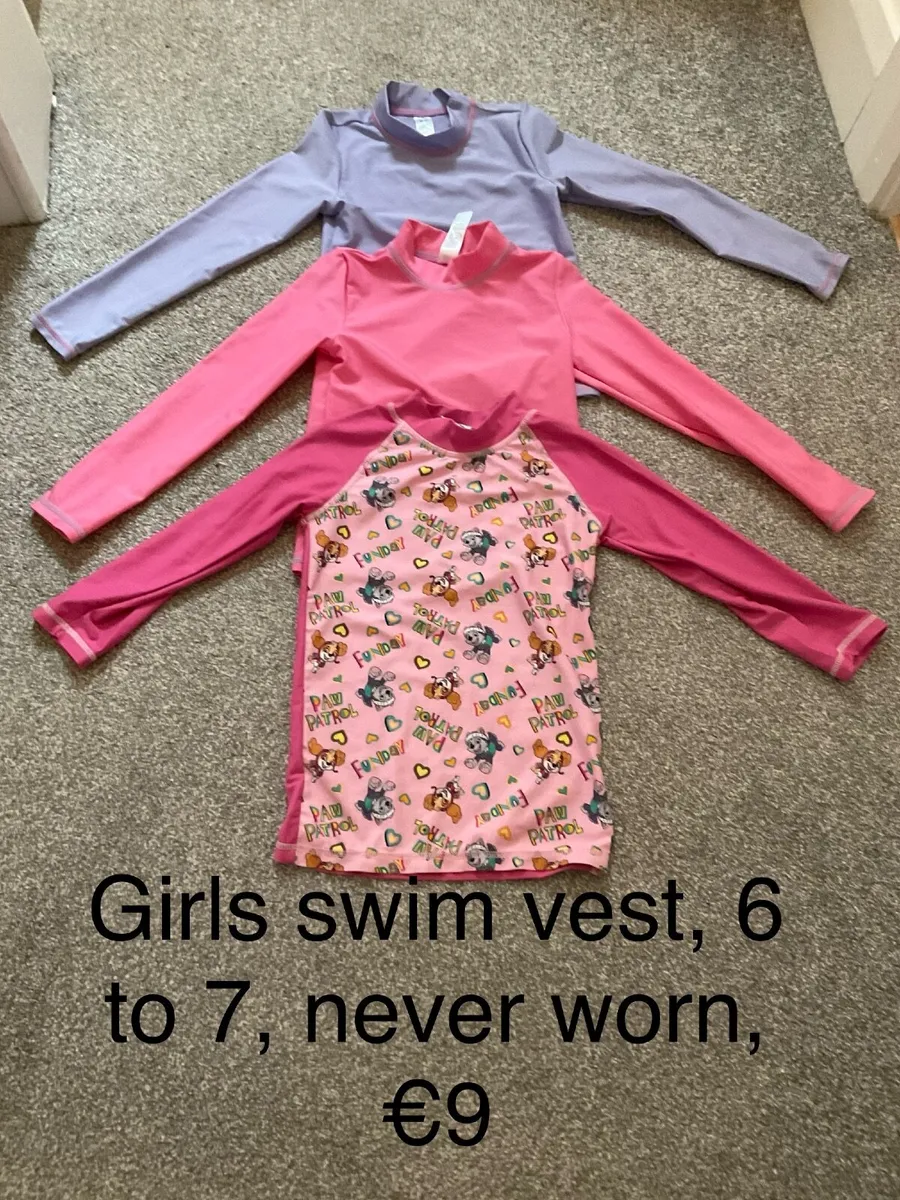 Girls swim vests, never worn , 6 to 7