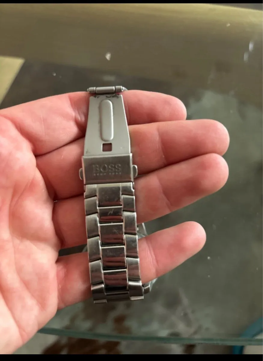 Hugo Boss Men Watch (basically new) - Image 2