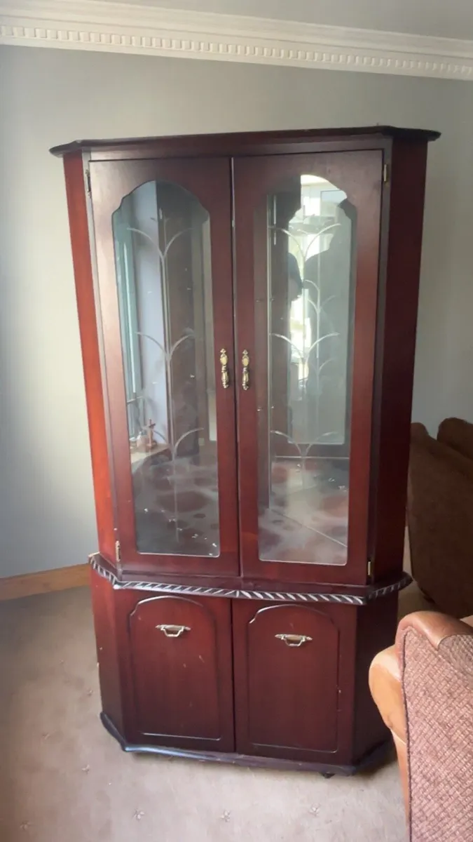 Corner Unit