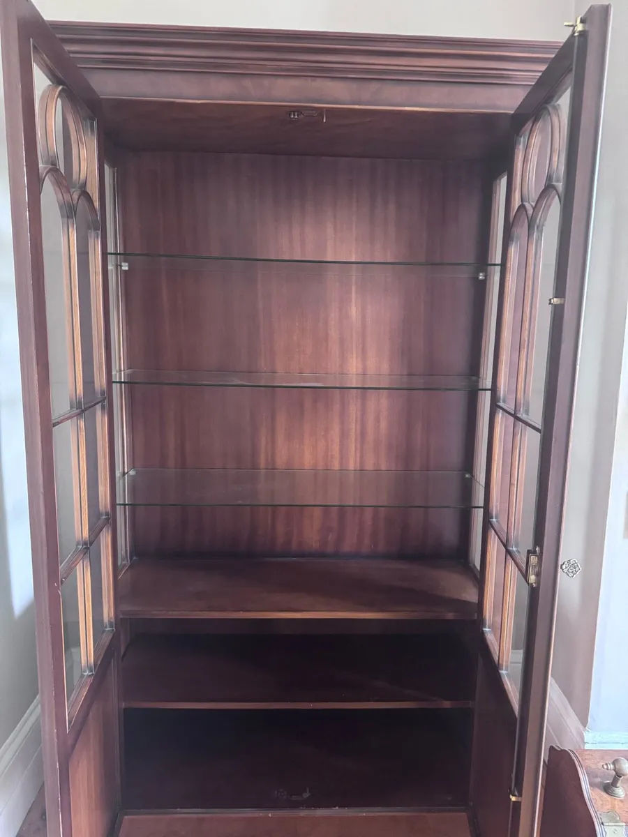 Rosewood display cabinet - Image 2